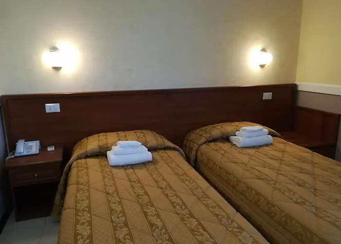 Hotel Marco Polo Self Check-in 3*