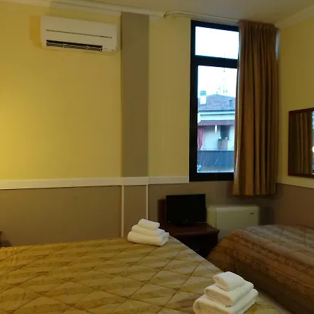 Marco Polo Hotel 3*