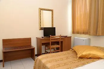 Marco Polo Self Check-in Hotel Bologne