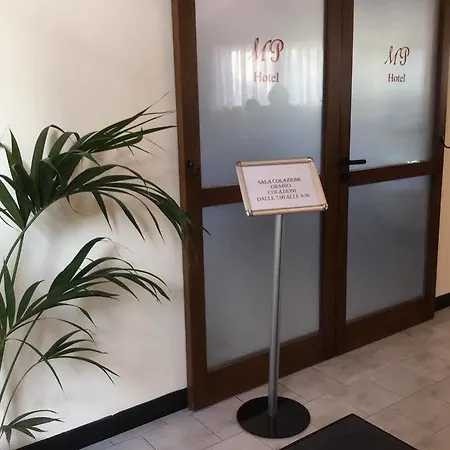 Marco Polo Self Check-in Hotel Bologne