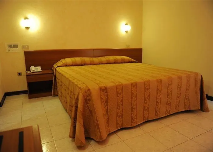 Marco Polo Self Check-in Hotel 3*